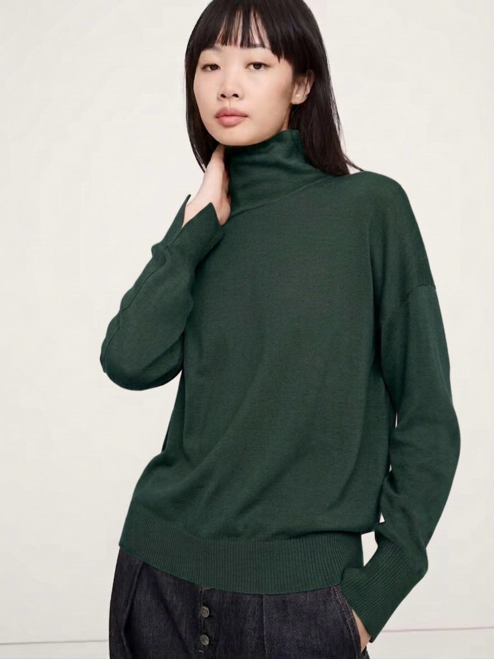 Banana Republic Dark Teal Turtleneck Sweater